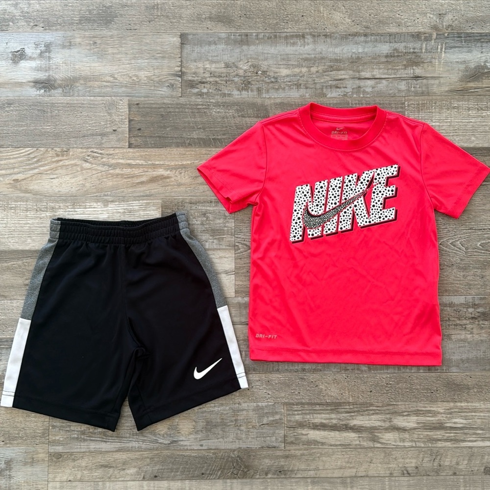 Nike Kid’s 2 Pc Set